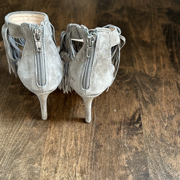 Steve Madden fringely heels size 6.5 - Picture 2 of 5